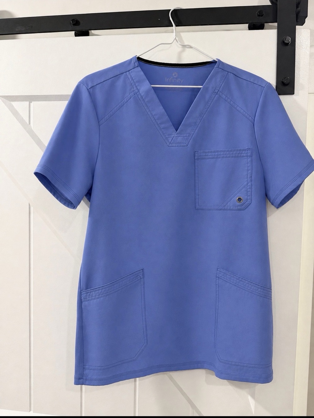 Infinity Men’s V-Neck Scrub Top in ceil Blue